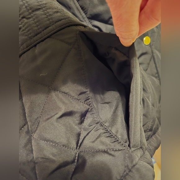 Women's Quilted Black Vest with Brown Faux Fur Lining, Size L - Picture 12 of 13